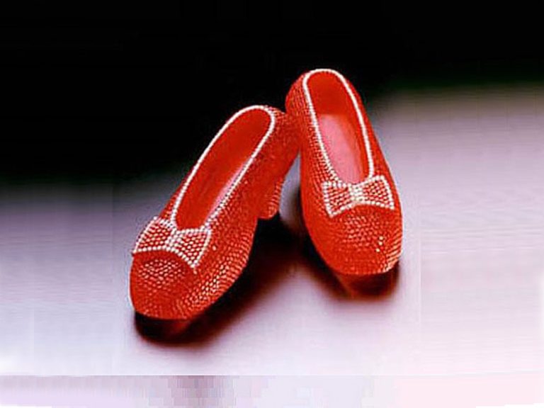 Sepatu Termahal Ruby Harry Winston: Keindahan dan Kemewahan Eksklusif