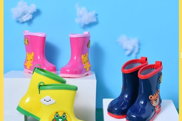 Sepatu Boot Anak Bertema Hewan dari 1903A: Pilihan Nyaman dan Stylish