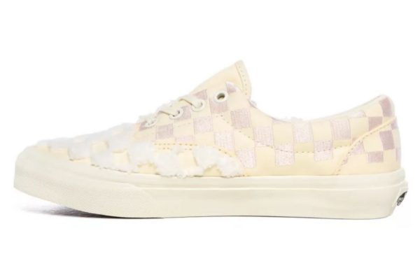 Sepatu Era Chenille Check – Putih Klasik yang Elegan