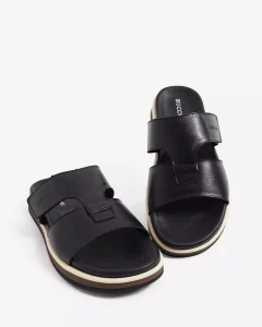 kelebihan-sandal-buccheri-kassi-hitam-untuk-pria