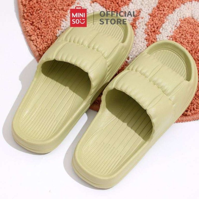 sandal-miniso-wanita-dengan-pita-elegan-dan-nyaman