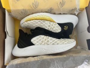 sepatu-basket-unisex-curry-flow-9-desain-modern-dan-nyaman