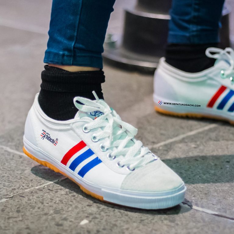 Sepatu Kodachi Capung Sneakers 8111: Pilihan Terbaik untuk Gaya Aktif