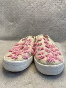 sepatu-wanita-double-decker-mules-kate-spade-pom-pom-wf63080