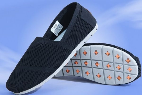 Review Sepatu Wakai Knit Stellar: Pilihan Terbaik untuk Gaya dan Kenyamanan