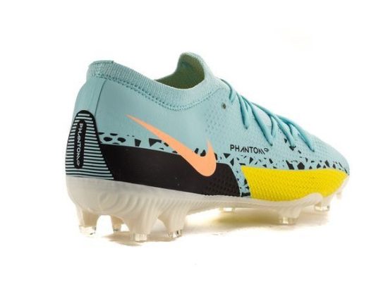 Sepatu Phantom GT Pro FG DA4432-407: Desain dan Performa Optimal