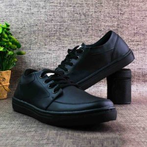 sepatu-wakai-hiro-black-wolf-pilihan-terbaik-untuk-gaya-klasik