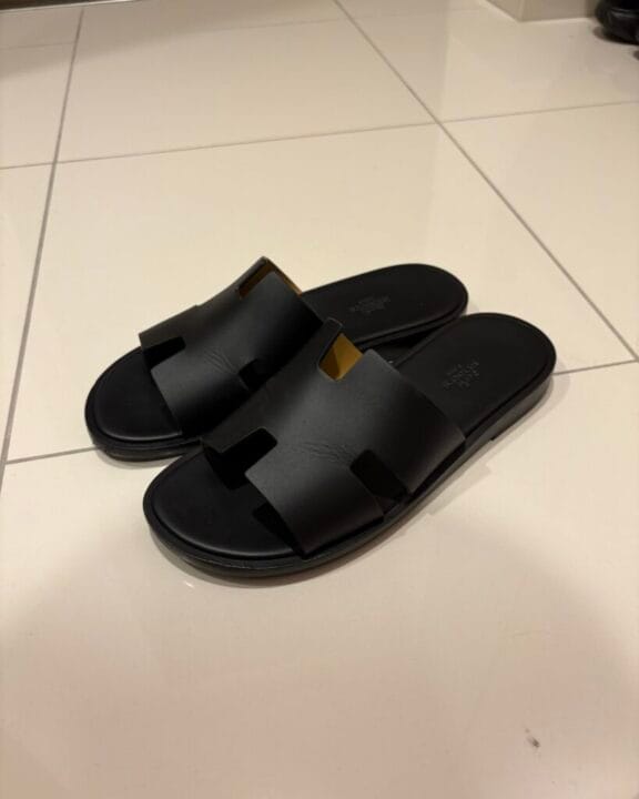 panduan-pilihan-sandal-hermes-terbaik-untuk-pria