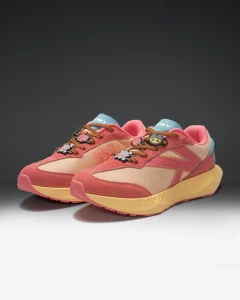 sepatu-kanky-x-tahilalats-x-one-piece-kisah-thousand-sunny-yang-menawan