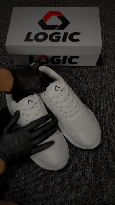 sepatu-logic-power-of-lifetime-fullwhite-desain-elegan-dan-tahan-lama