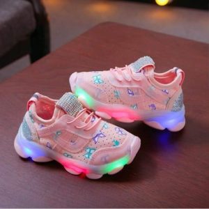 sepatu-parayu-led-motif-kupu-kupu-pilihan-terbaik-untuk-gaya-unik