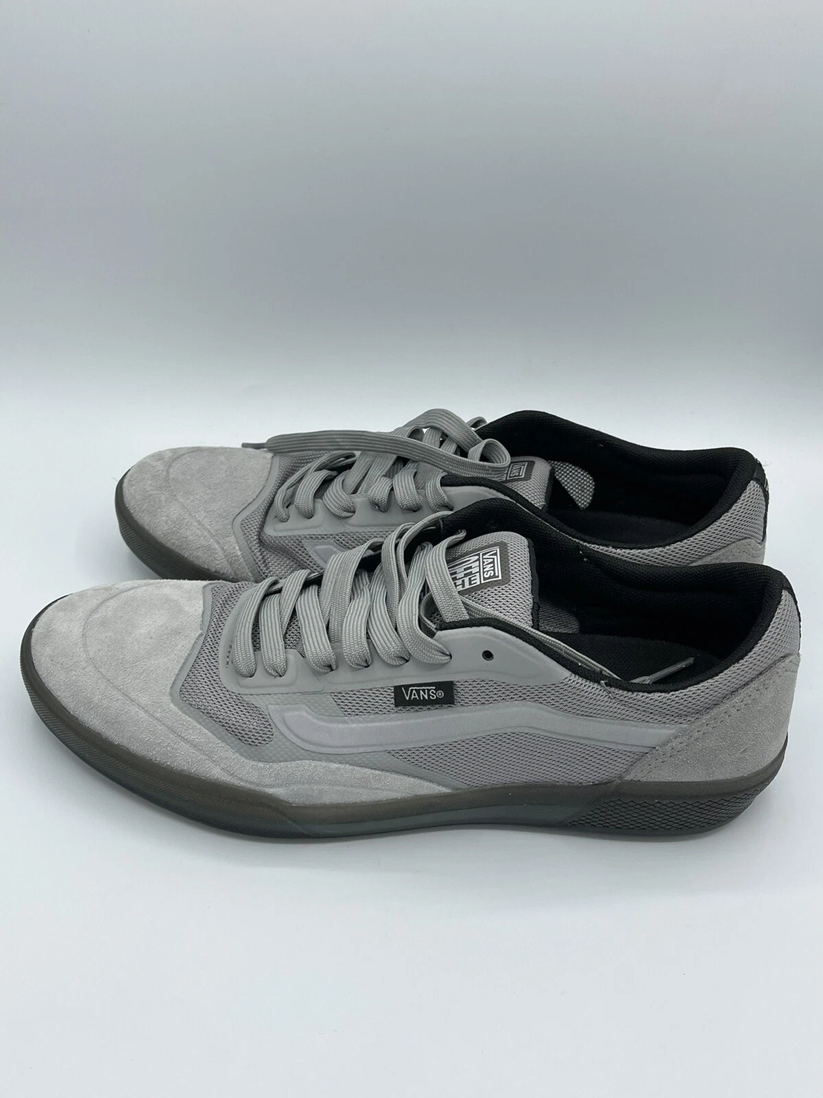 sepatu-vans-skate-authentic-pilihan-terbaik-untuk-penggemar-skateboarding