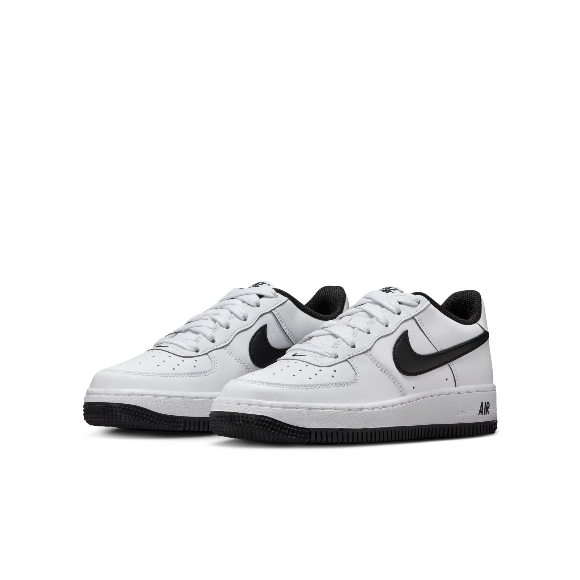 sepatu-nike-air-force-1-07-ikon-sepatu-streetwear-modern
