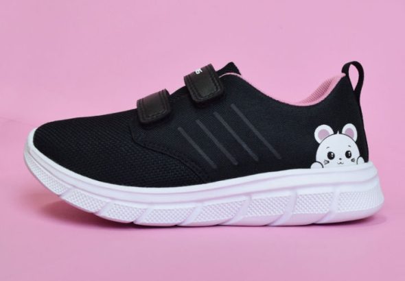 sepatu-tomkins-luca-hitam-putih-desain-elegan-dan-nyaman